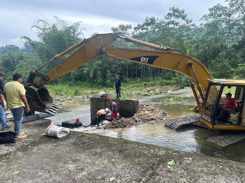 💧 Seguimos firmes por un servicio seguro y continuo 💪